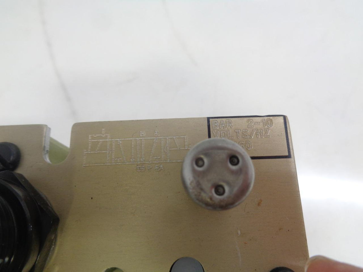 NEW ROSS 8476C3342 PILOT VALVE 115/60 VOLTS/HZ R27