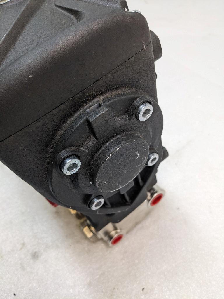 VERMEER/MCLAUGHLIN 8031388 WATER PUMP T2021L AND CLUTCH 5.6 NEW #2 K2