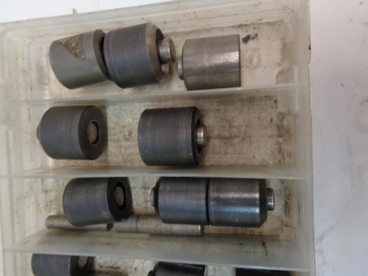 1 USED COMPTECH MISC. SWAGING 22 PC TOOL KIT R22T7