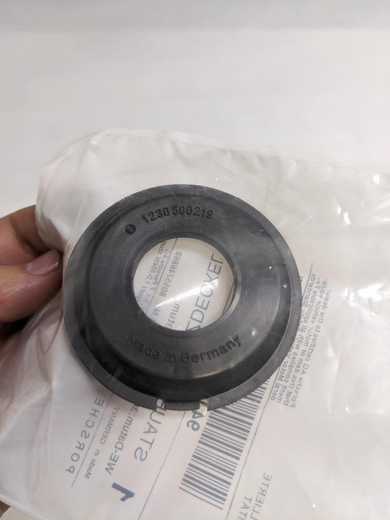 PORSCHE 94460280300 IGNITION DISTRIBUTOR DUST COVER FOR 924S/944 NEW PGB2TB