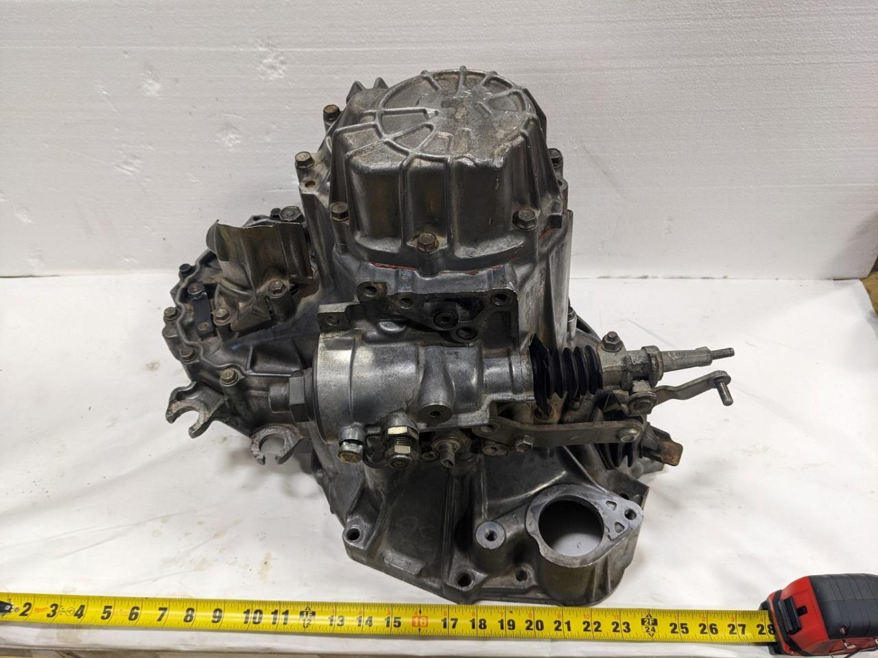 USED GENUINE TOYOTA COROLLA AE80 TRANSMISSION BSRG9