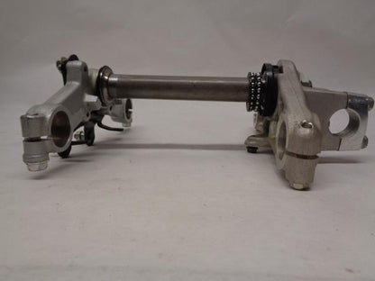 NEW OEM HONDA TRIPLE TREE FORK CLAMP AND STEERING STEM K8JA 166 1 R16