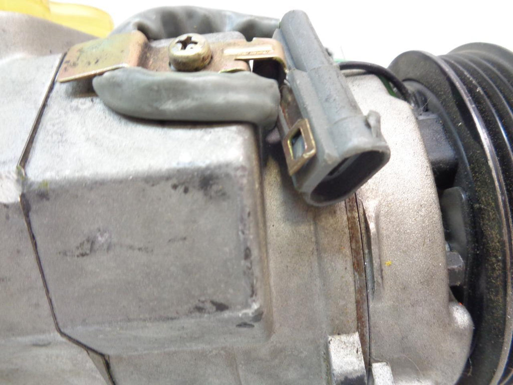 NEW ACDELCO 15-21127 AC COMPRESSOR FITS 00-02 CADILLAC, CHEVY, GMC (VARIOUS) R3