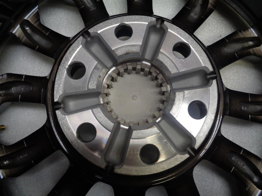 NEW TAKEOFF GMC SIERRA 1500 WHEEL CHARCOAL MACHINED 18X8.5 6X139.7 SR