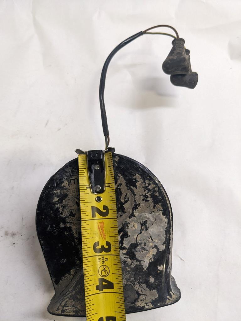 PORSCHE 84-91 944 LOW PITCH TONE ELECTRIC HORN SIREN MIXO TR129 #6 USED R21T2
