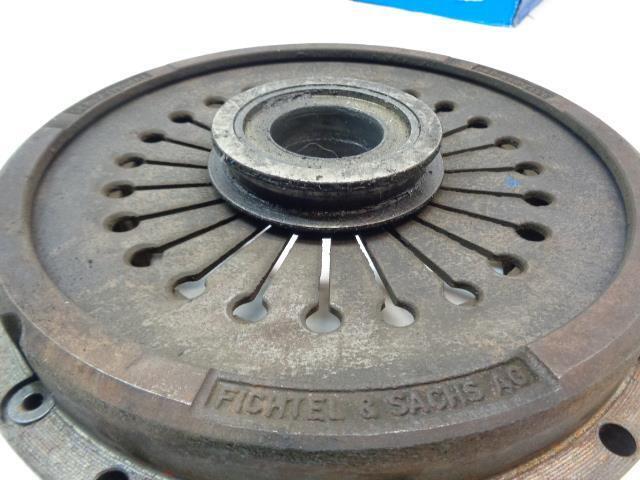 USED SACHS PRESSURE PLATE for PORSCHE 911 '72-86 3032 055 099 R21