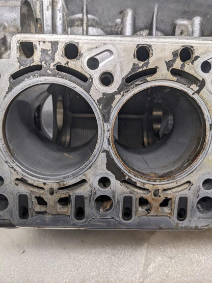 PORSCHE BARE ENGINE CASE FOR 03-10 CAYENNE 9PA 4.5L V8 USED I1