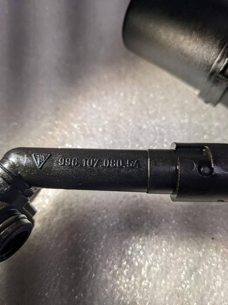 PORSCHE 911 996 ENGINE OIL SEPERATOR 1999-2000 PORSCHE 99610708054  USED 996BGL