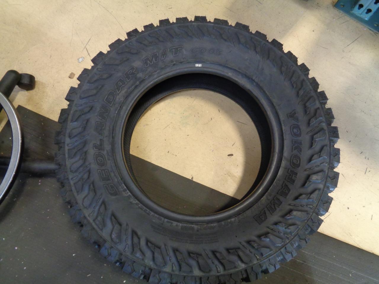 2 NEW YOKOHAMA GEOLANDER M/T G0003 235 60 17 120/117Q TIRES 110133321 BQ2