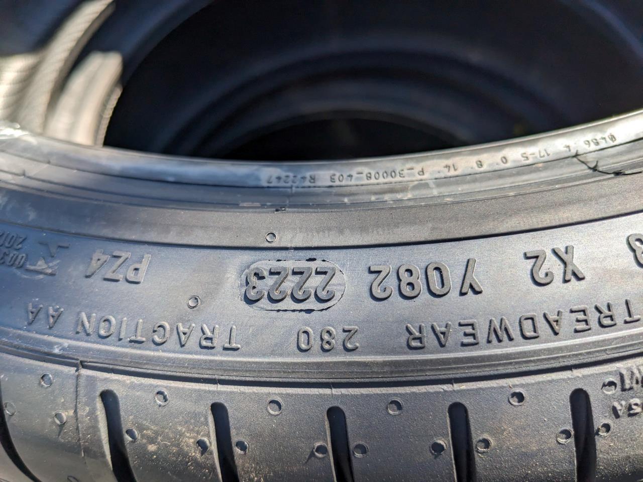 2 PIRELLI P ZERO PZ4 *MOE MERCEDES RUNFLAT P 225 40 19 93Y XL 2908200 CQ3