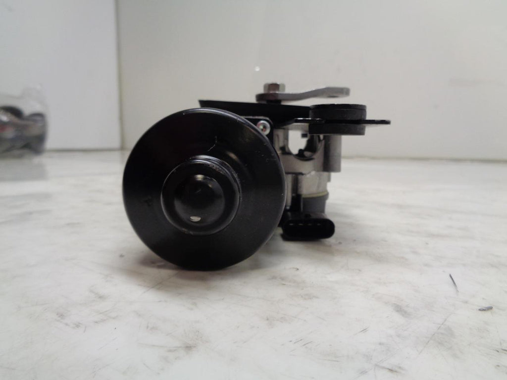 NEW GENUINE MERCEDES-BENZ WIPER MOTOR 463 906 97 01 R13