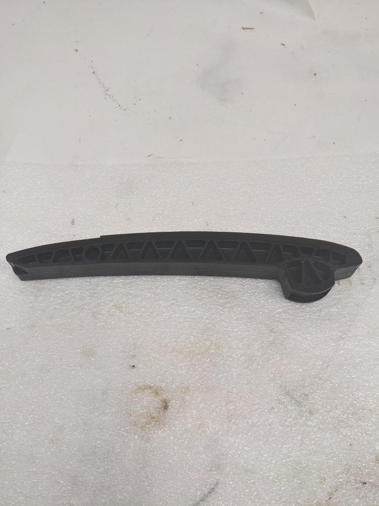 PORSCHE 986/987 BOXSTER ENGINE TIMING CHAIN GUIDE 99610517552 USED 996BGL2T2