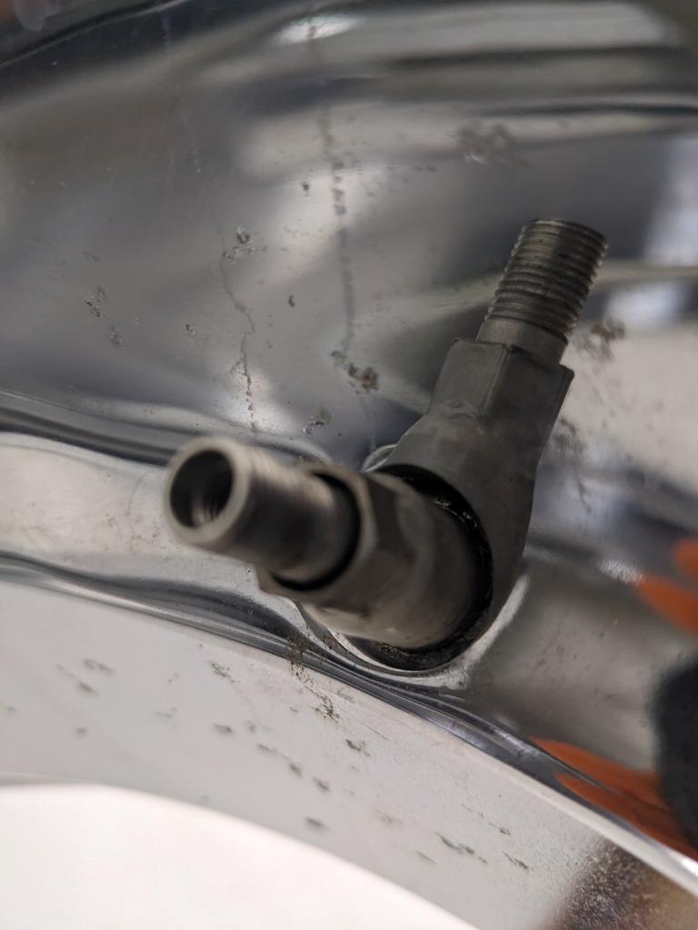 PAIR OF LEXANI LX-6 CHROME CUSTOM WHEELS 20X8.5 ET15 5X115 DISCONTINUED USED B2