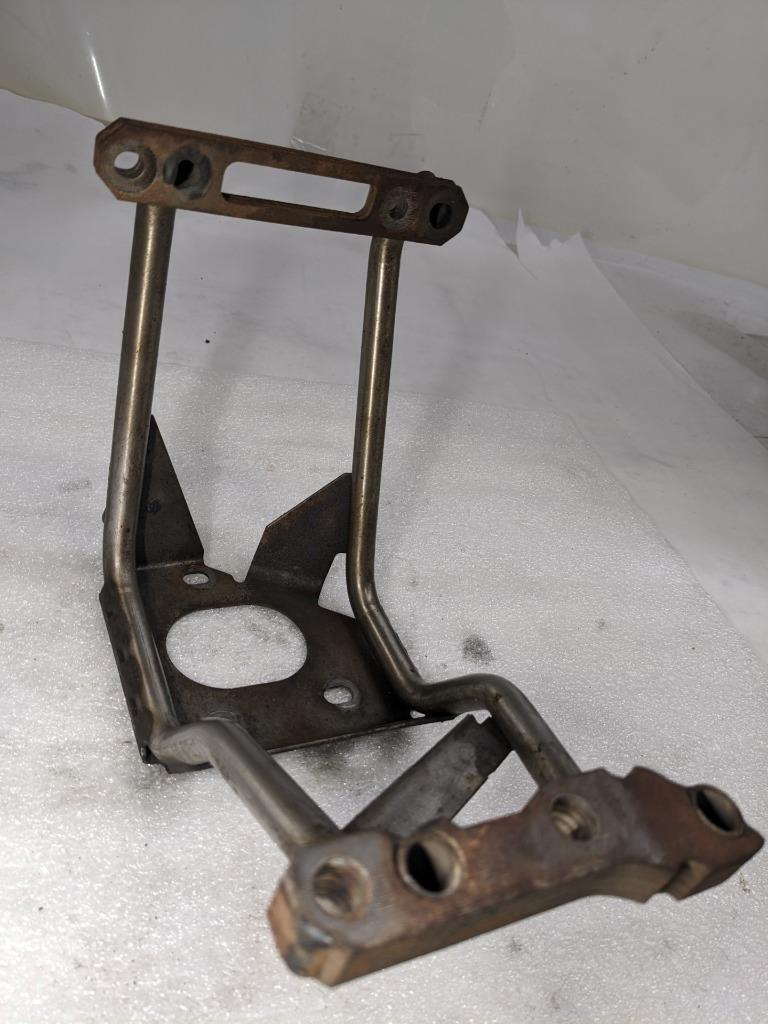 PORSCHE BOXSTER 987 05-08 MUFFLER SUPPORT BRACKET LEFT 99611112755 USED 996B.G.L
