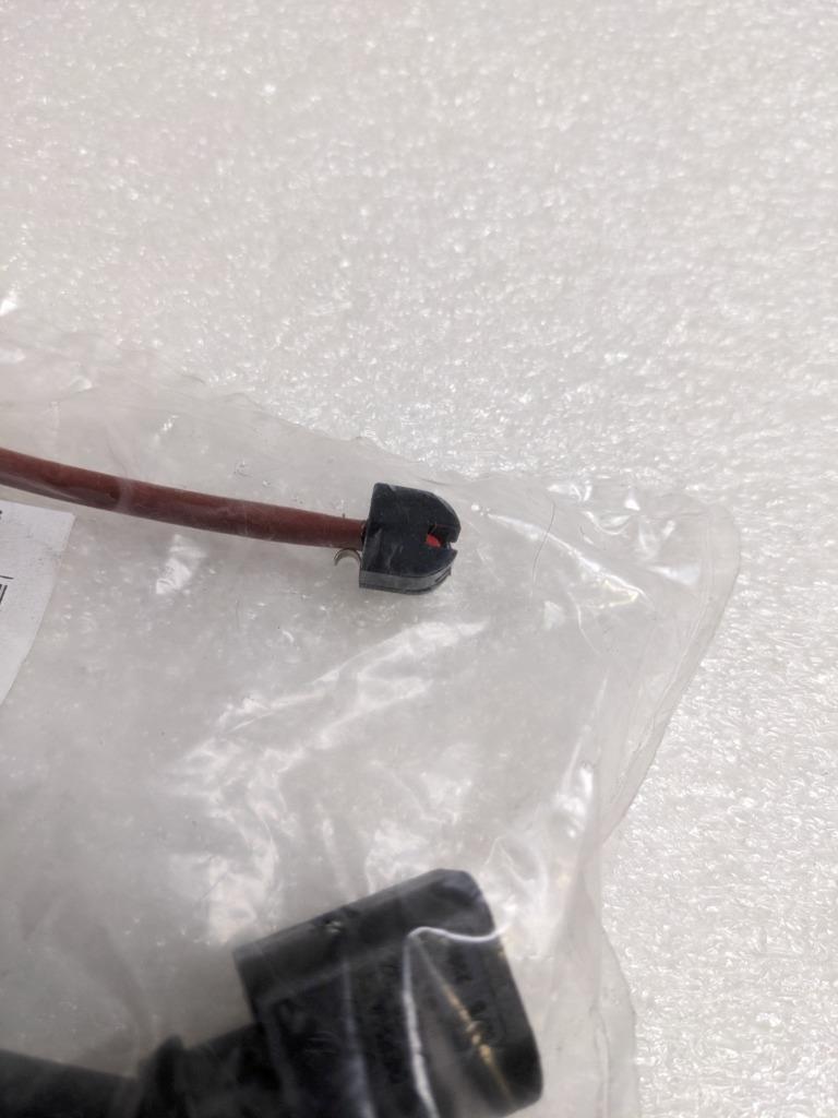 PORSCHE 95561236502 FRONT BRAKE PAD WEAR SENSOR FOR 03-10 CAYENNE NEW PGB2TB