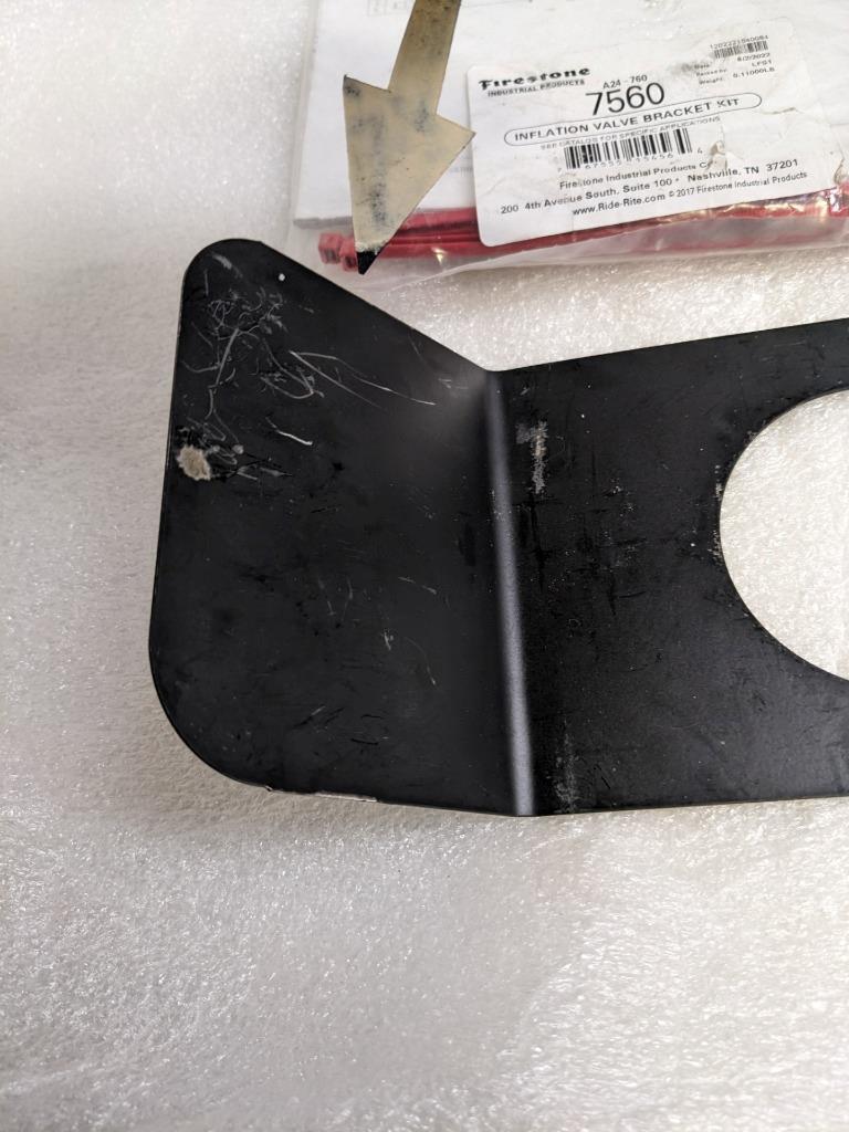 FIRESTONE 2609 RIDE-RITE REAR AIR SPRING KIT FOR 19-20 GMC SIERRA 1500 USED R34