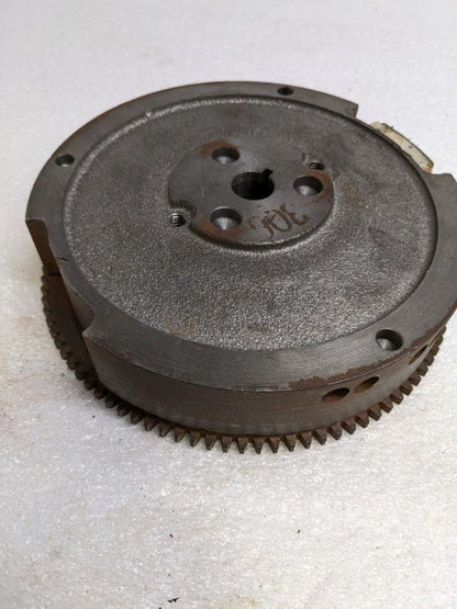 BRIGGS AND STRATTON 593139 FLYWHEEL FOR 19J137-0001-F1 SMALL ENGINE NEW R32