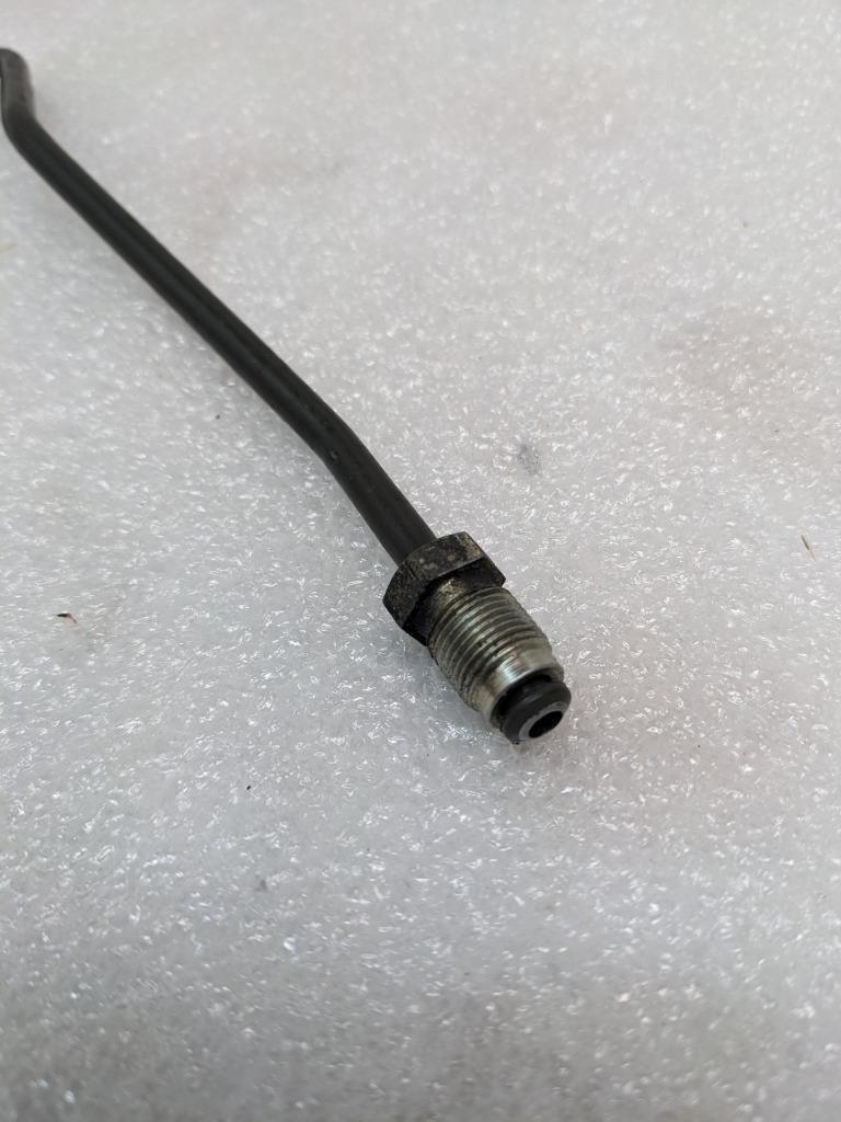 PORSCHE 99631428806 CLUTCH SLAVE CYLINDER PRESSURE LINE FOR 996 TURBO USED R24T2