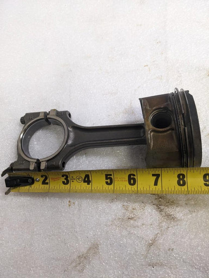 PORSCHE 996/911 CONNECTING PISTON RODS 9961031028R #4 USED 996BGL2T2