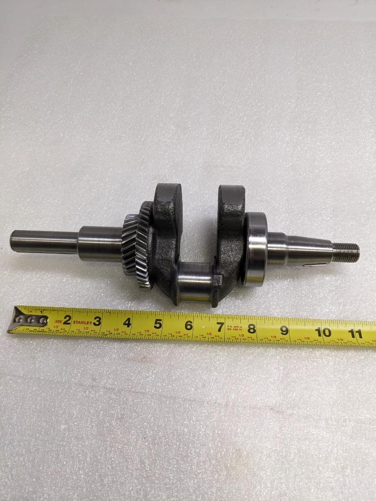 BRIGGS AND STRATTON 593662 CRANKSHAFT FOR 19J137-0001-F1 SMALL ENGINE NEW R32