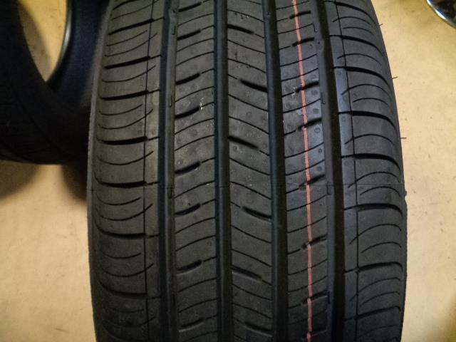 4 KUMHO SOLUS TA31 P 215 55 17 94V SL ALL SEASON TIRE 2218653 BQ4