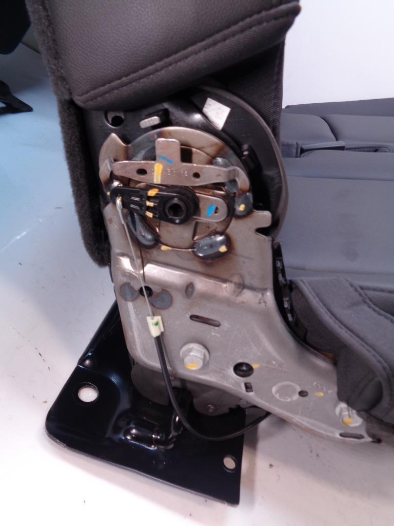 2015-2017 CHEVROLET TAHOE/YUKON 2ND ROW BENCH SEATS L0335967AD29 DTO SR