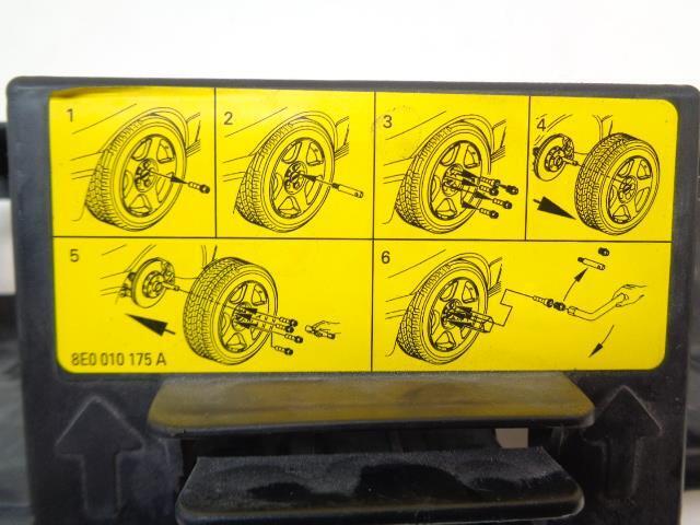 NEW AUDI 2005-2011 FLOOR JACK 4F0 011 031 H R31