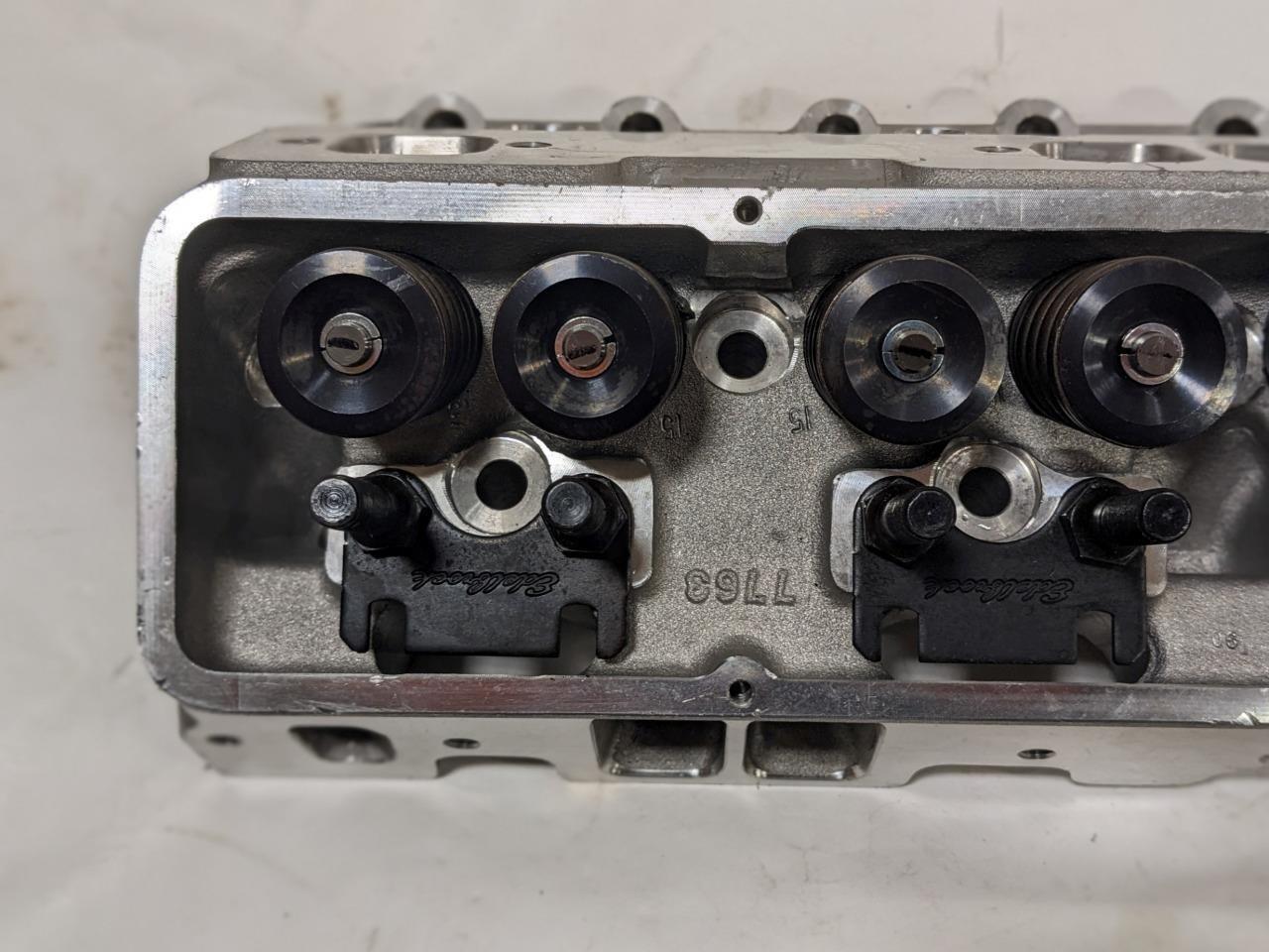 Edelbrock 77589 SBC VICTOR JR CY NEW I2