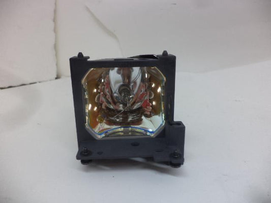 1 NEW GENUINE HITACHI PROJECTOR LAMP W/ HOUSING DT00471 FOR CP-S420 R28