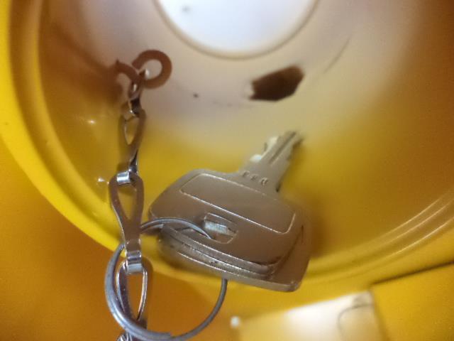 NEW PARKER SERVICE TRUCK HYDRAULIC FITTINGS COMPARTMENT BOX R34