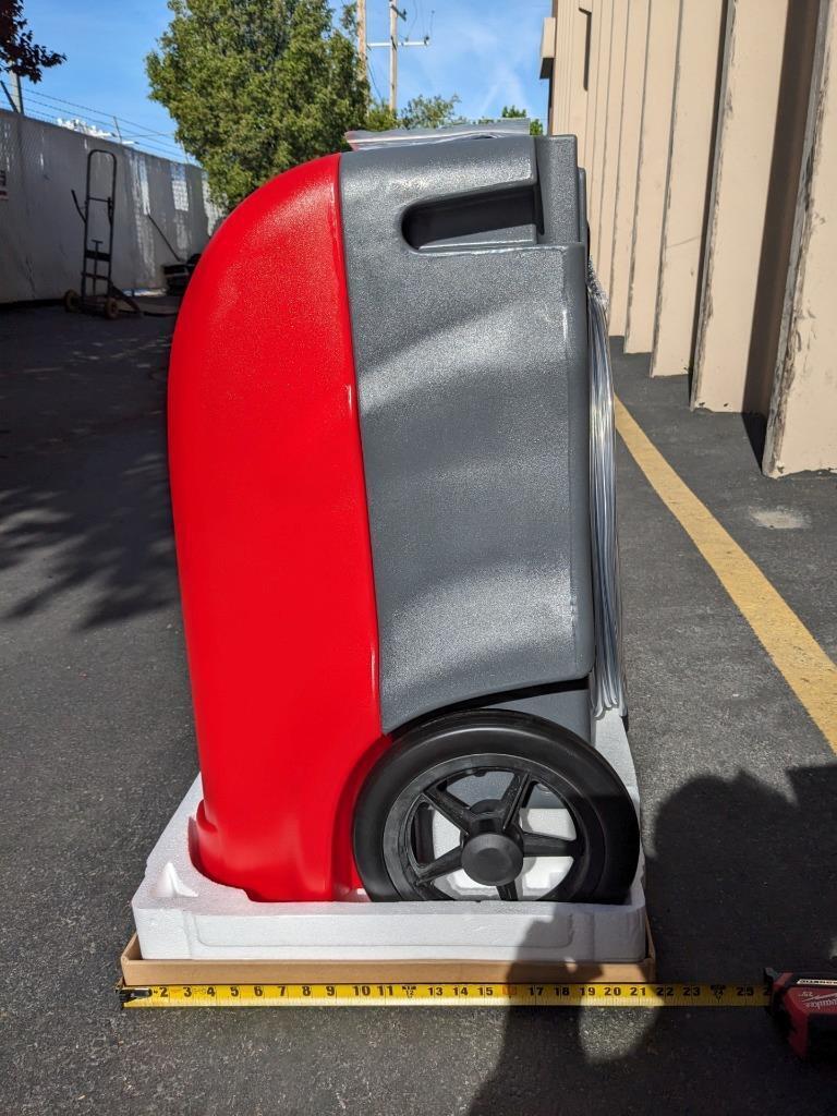 B-AIR VG1500 VANTAGE DEHUMIDIFIER RED 7.3 AMPS 76 PPD AHAM 150 PPD SAT NEW B2