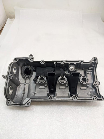 PORSCHE CAYENNE 15-18 RIGHT ENGINE VALVE CYLINDER HEAD COVER 94610513545 R24