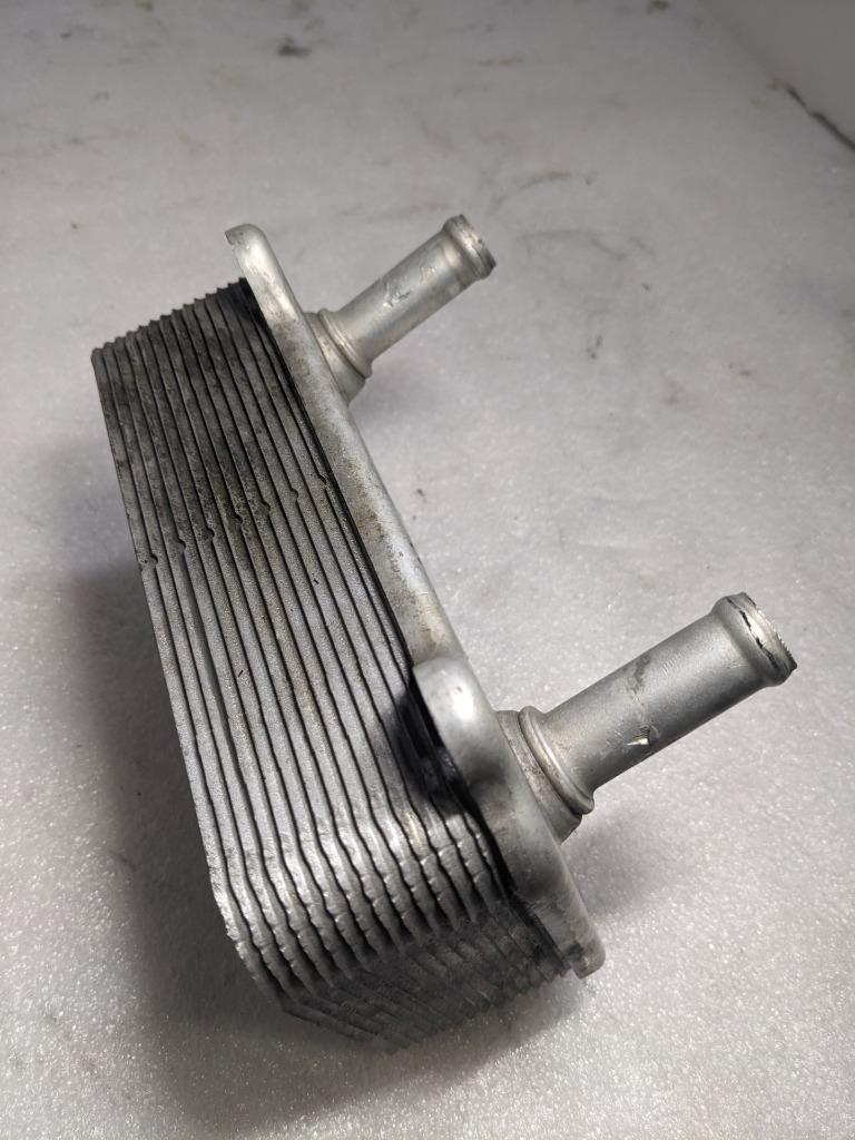PORSCHE CAYENNE 4.5L ENGINE OIL RADIATOR COOLER 6819130 USED 996BGL