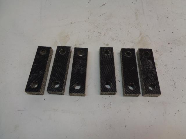 NEW 6 PACK OF BENTLEY EXHAUST RUBBER MOUNTS RE13478 R12TA