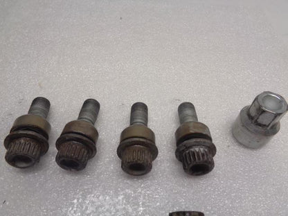 Used 911 PORSCHE 2 1/4"L 1/2"W LUG NUT 20 PIECE SET R25T6