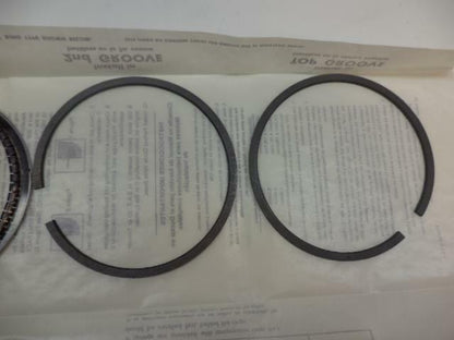 1 NEW PERFECT CIRCLE 210-5114 .000 PISTON RING SET R11TB