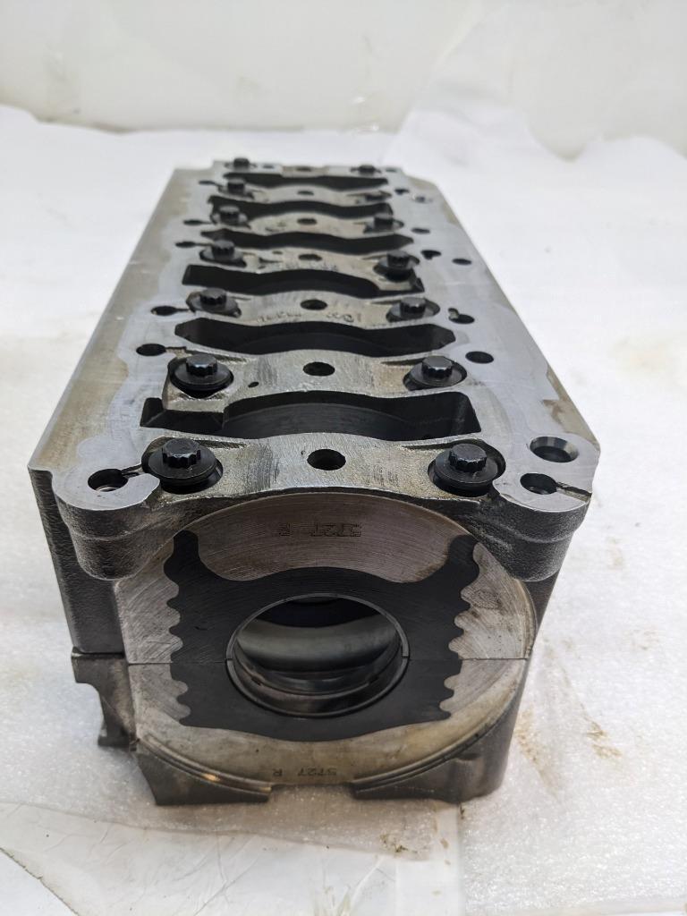 PORSCHE 986/987 BOXSTER CRANKSHAFT CASE ASSEMBLY 9961011128R USED 996BGL2