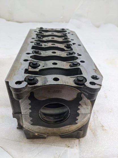 PORSCHE 986/987 BOXSTER CRANKSHAFT CASE ASSEMBLY 9961011128R USED 996BGL2