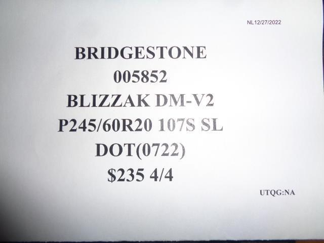 4 BRIDGESTONE BLIZZAK DM-V2 P 245 60 20 107S SL TIRES 005852