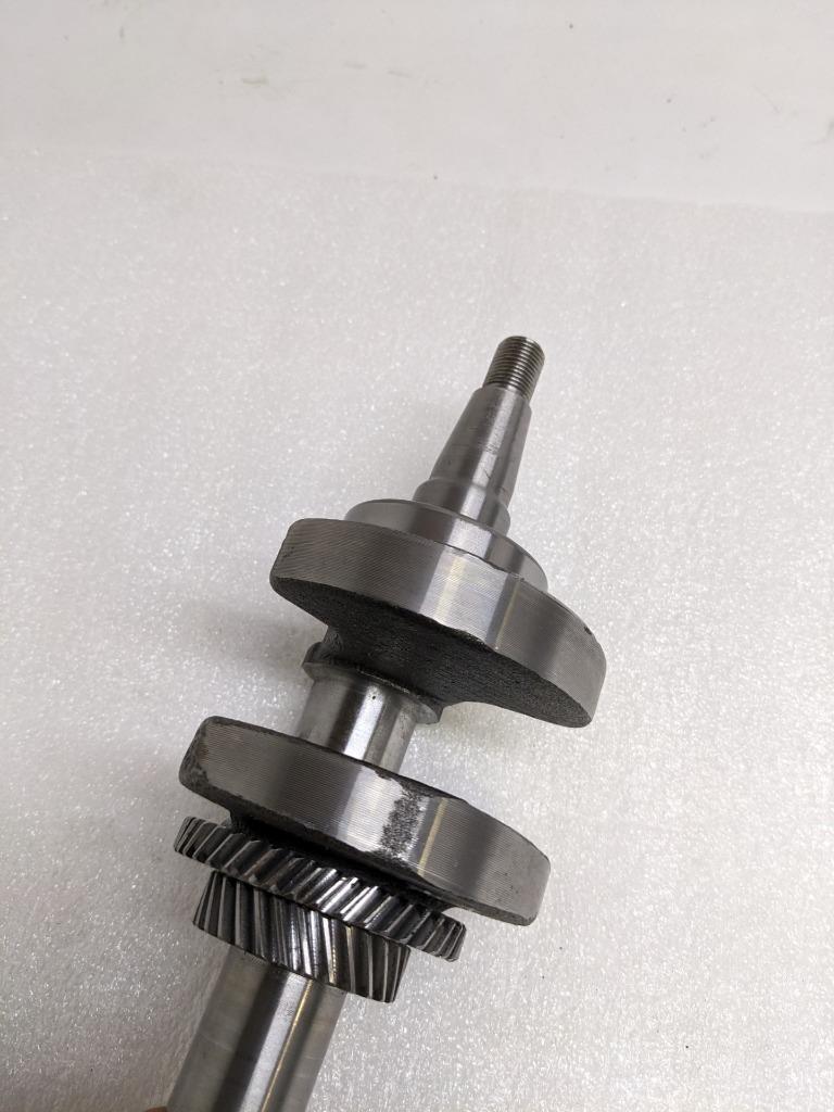 BRIGGS AND STRATTON 593662 CRANKSHAFT FOR 19J137-0001-F1 SMALL ENGINE NEW R32