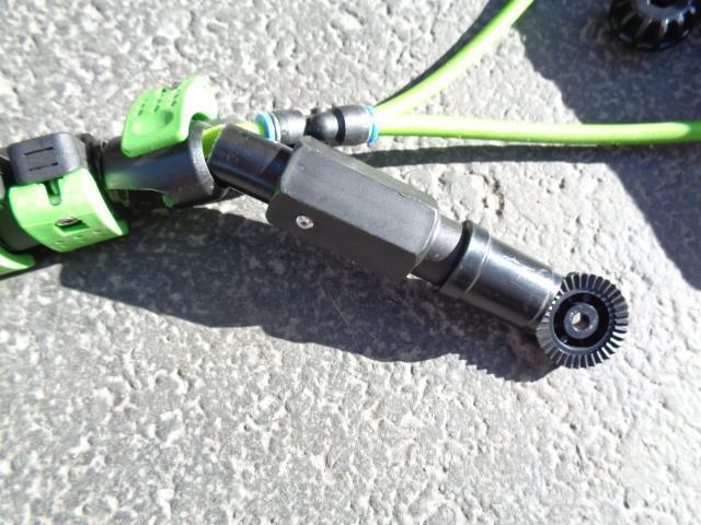 AquaSpray Superlite 30 Outdoor Window Cleaner 30' Water Fed Pole and Brush R28