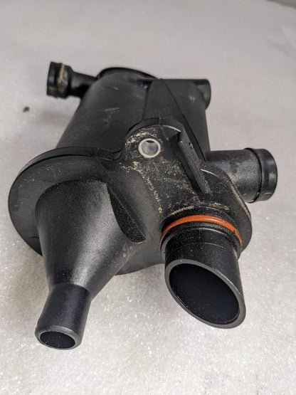 PORSCHE CAYMAN BOXSTER ENGINE MOTOR OIL SEPERATOR 99610702601 USED 996B.GL