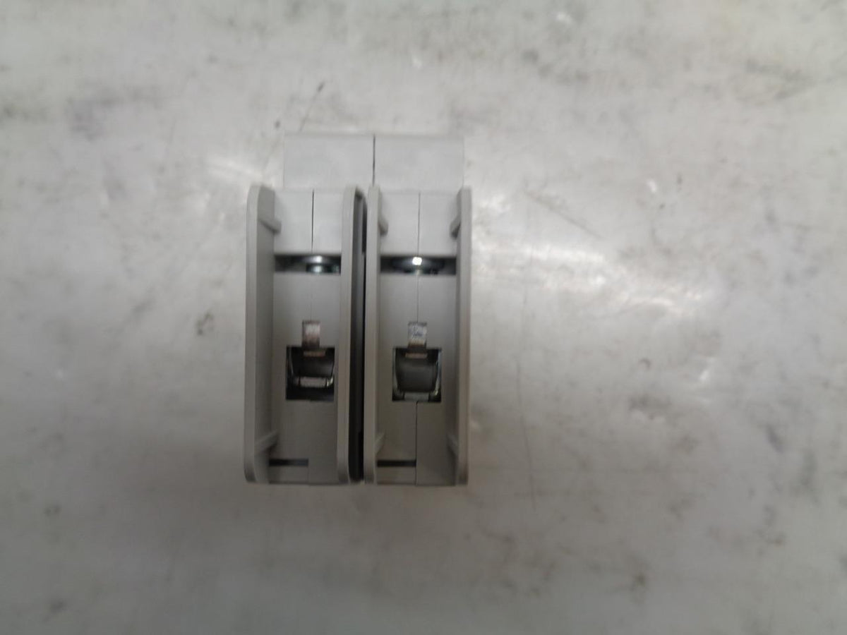 NEW EATON FAZ-D3/2-NA CIRCUIT BREAKER 102181 R4TB