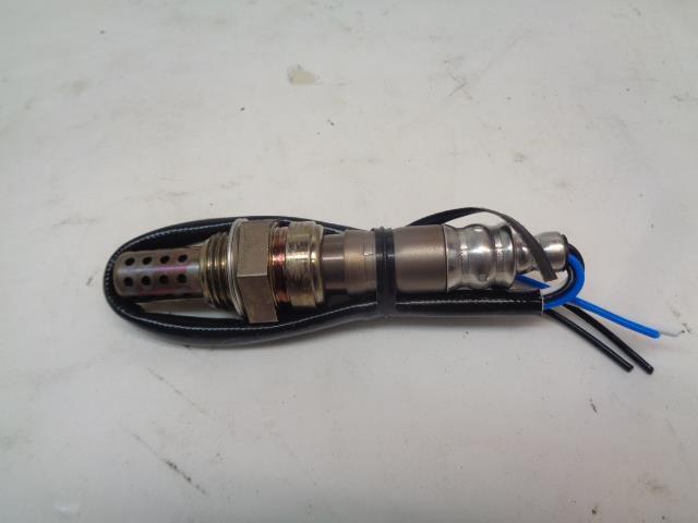 DENSO UNIVERSAL OXYGEN SENSOR 234-4212 , NEW R17