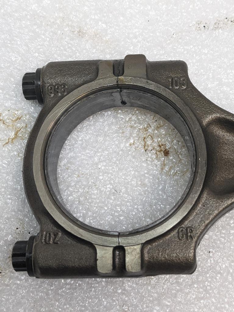 PORSCHE 911/996  CONNECTING PISTON ROD #4 9961031026R USED 996BGL2T2