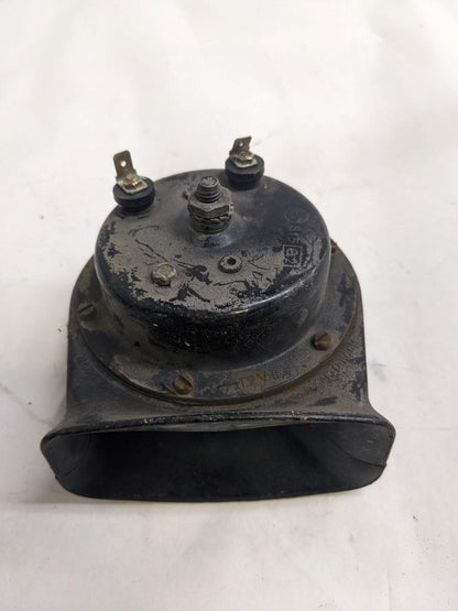 PORSCHE 84-91 944 LOW PITCH TONE ELECTRIC HORN SIREN MIXO TR129 #3 USED R21T2