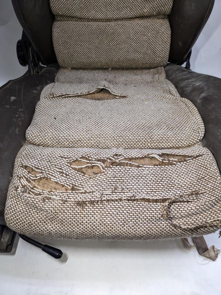 PORSCHE 1981 998 BROWN RECLINING MANUAL SEAT FOR PORSCHE (RIGHT) USED B2