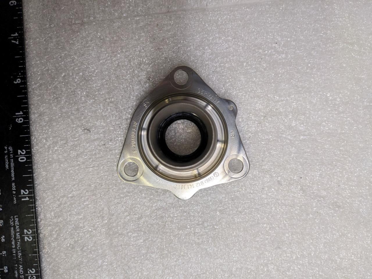 PORSCHE 012141180B CLUTCH RELEASE BEARING GUIDE FOR CAYMAN/BOXSTER NEW PGB2TA