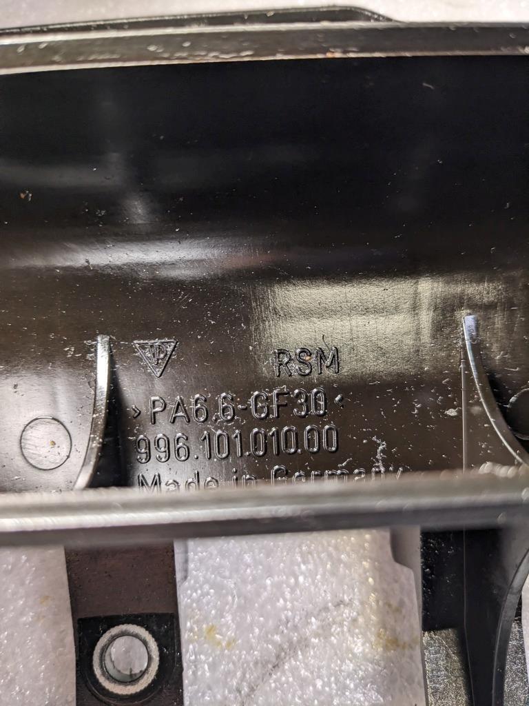 PORSCHE BOXSTER CAYMAN ENGINE MOTOR OIL SEPERATOR 99610101000 USED 996.B.G.L.