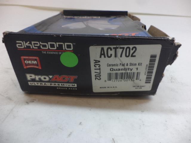 NEW AKEBONO PROACT REAR DISC BRAKE PADS FITS FORD F-350 2003-2007 ACT702 R5TB